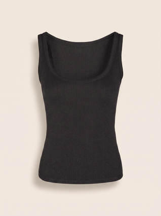 Basic-Top Lea in Schwarz, Rippoptik